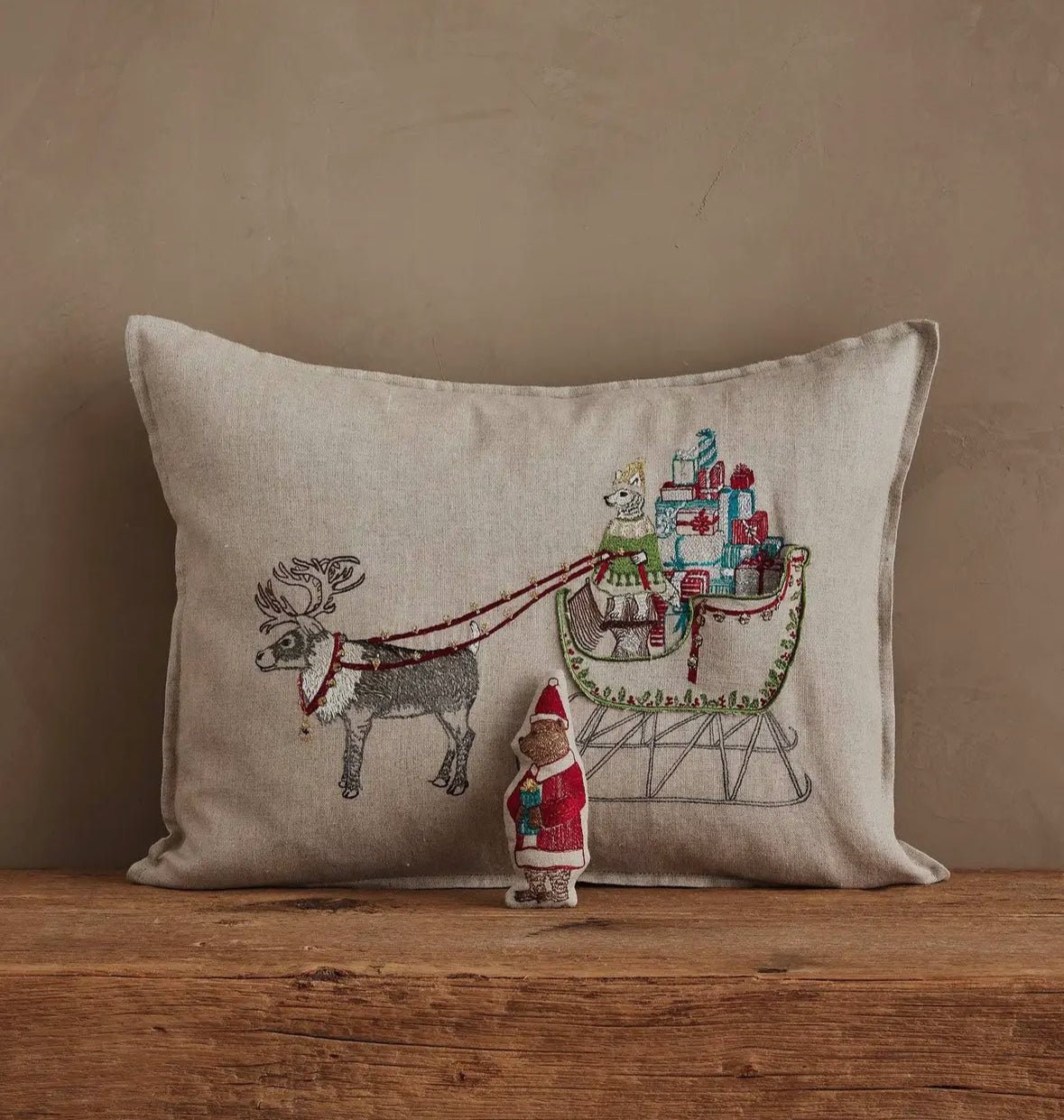 Santa's Sleigh Pocket Pillow - Flea Boutiques