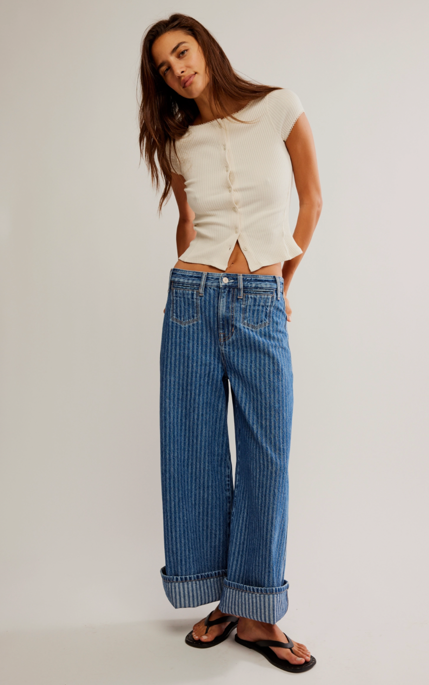 Brette Cropped W-Leg