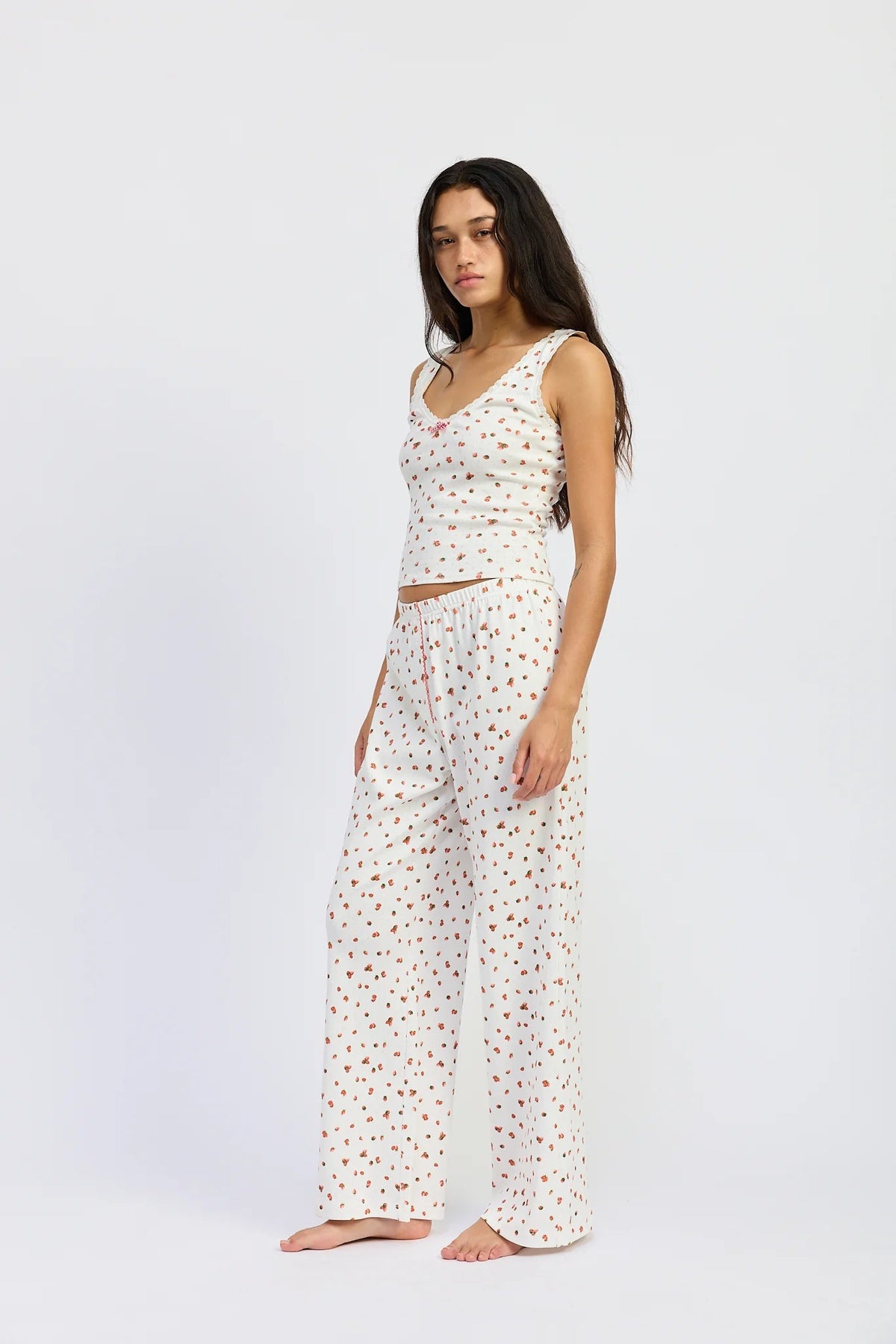 Sleeveless Strawberry Print Tank Top - Flea Boutiques