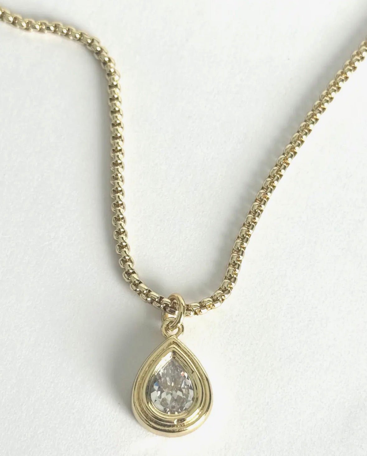 Sloan Pear Bezel Necklace - Flea Boutiques