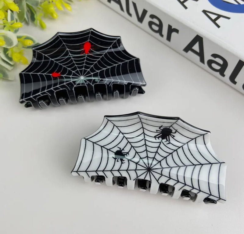 Spider Web Clip - Flea Boutiques