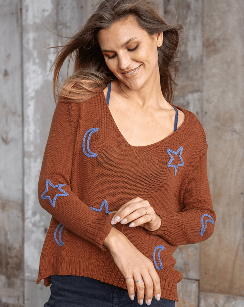 Stars & Moon V neck - Flea Boutiques