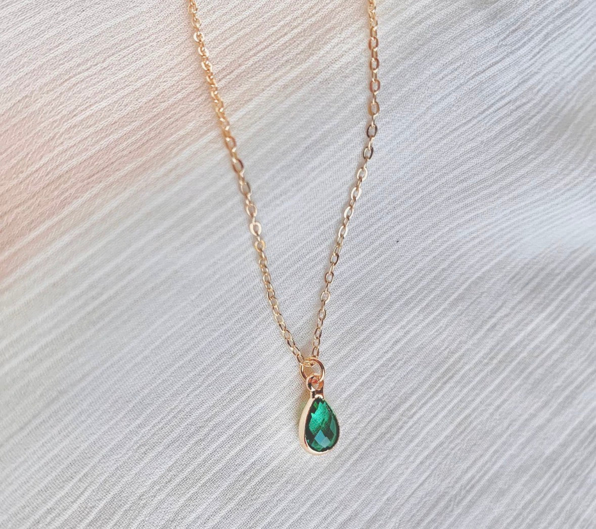 Teal Emerald Gem Necklace - Flea Boutiques