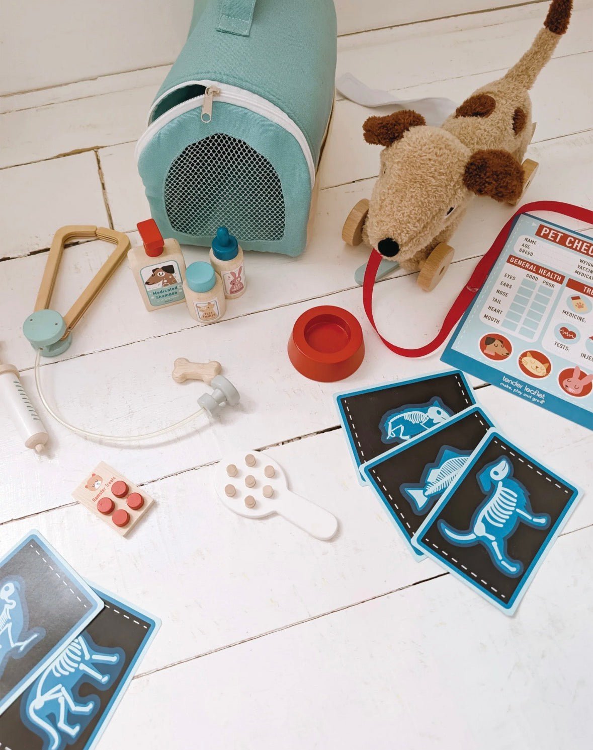 Tender Leaf Animal Rescue Vet Case - Flea Boutiques