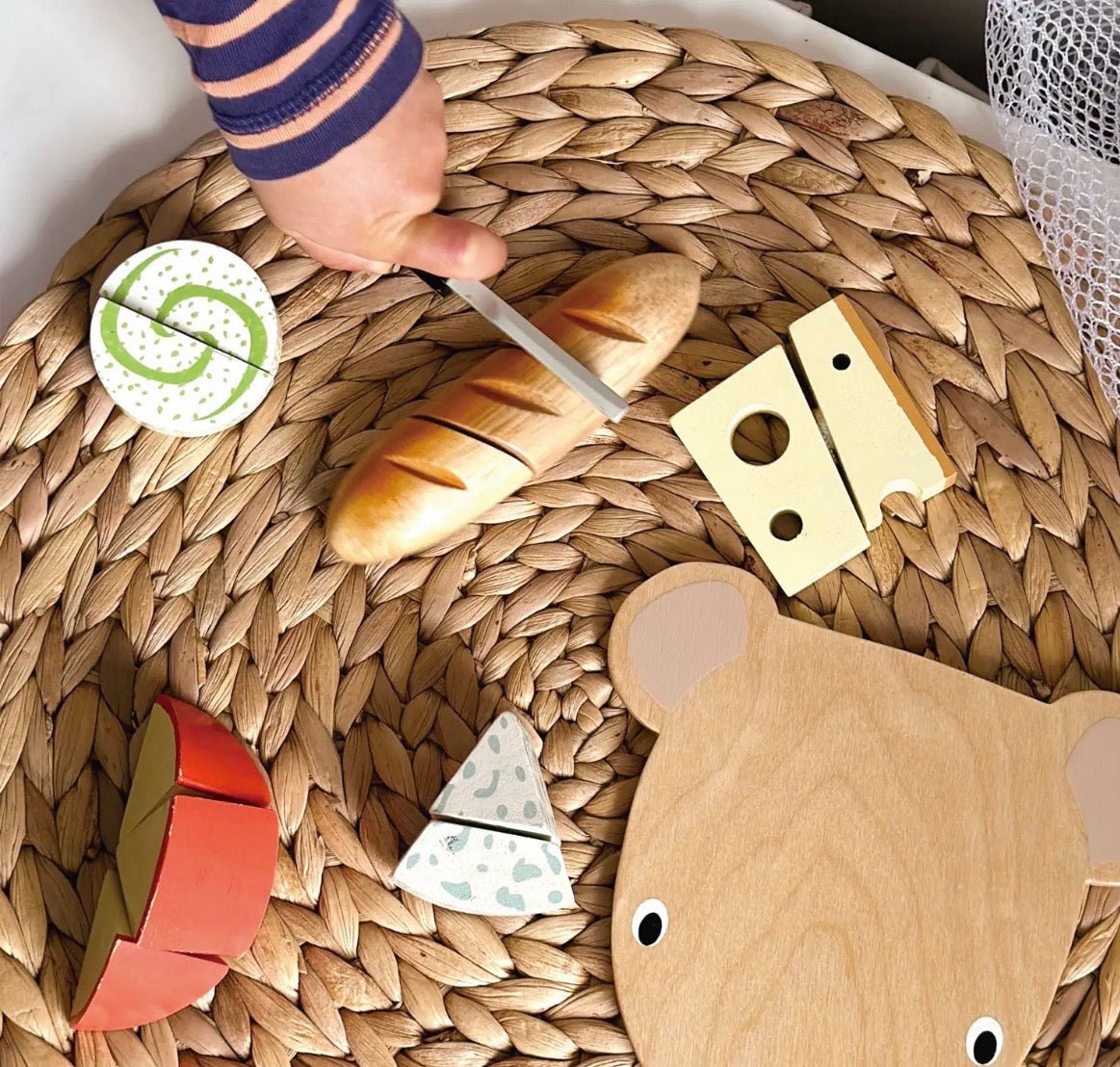 Tender Leaf Cheese Chopping Board - Flea Boutiques