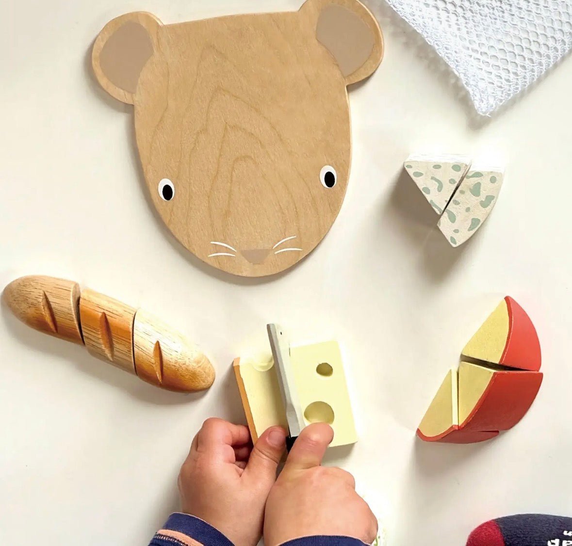 Tender Leaf Cheese Chopping Board - Flea Boutiques