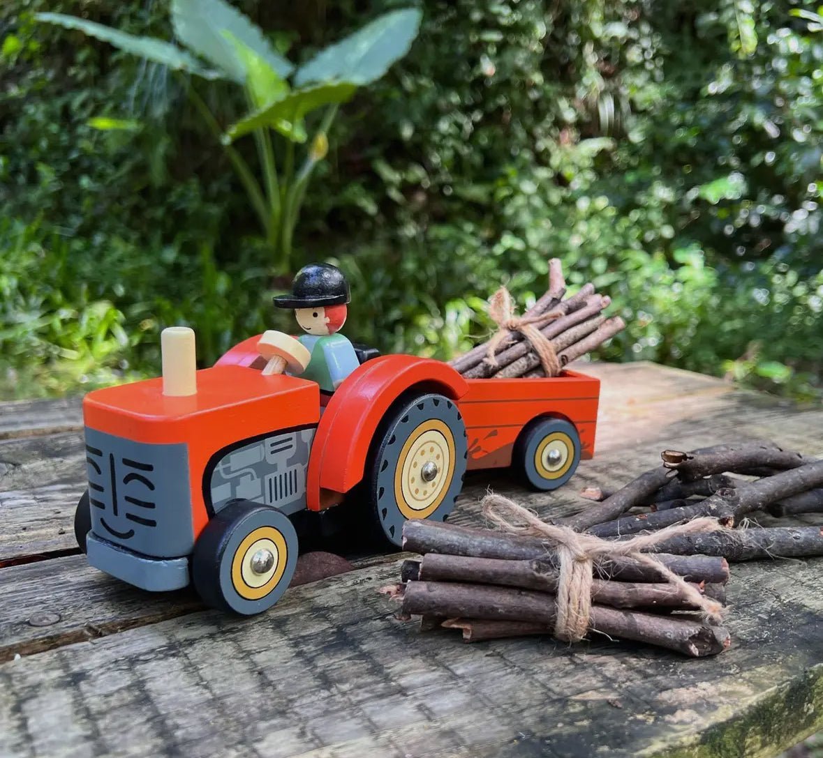 Tender Leaf Farmyard Tractor - Flea Boutiques