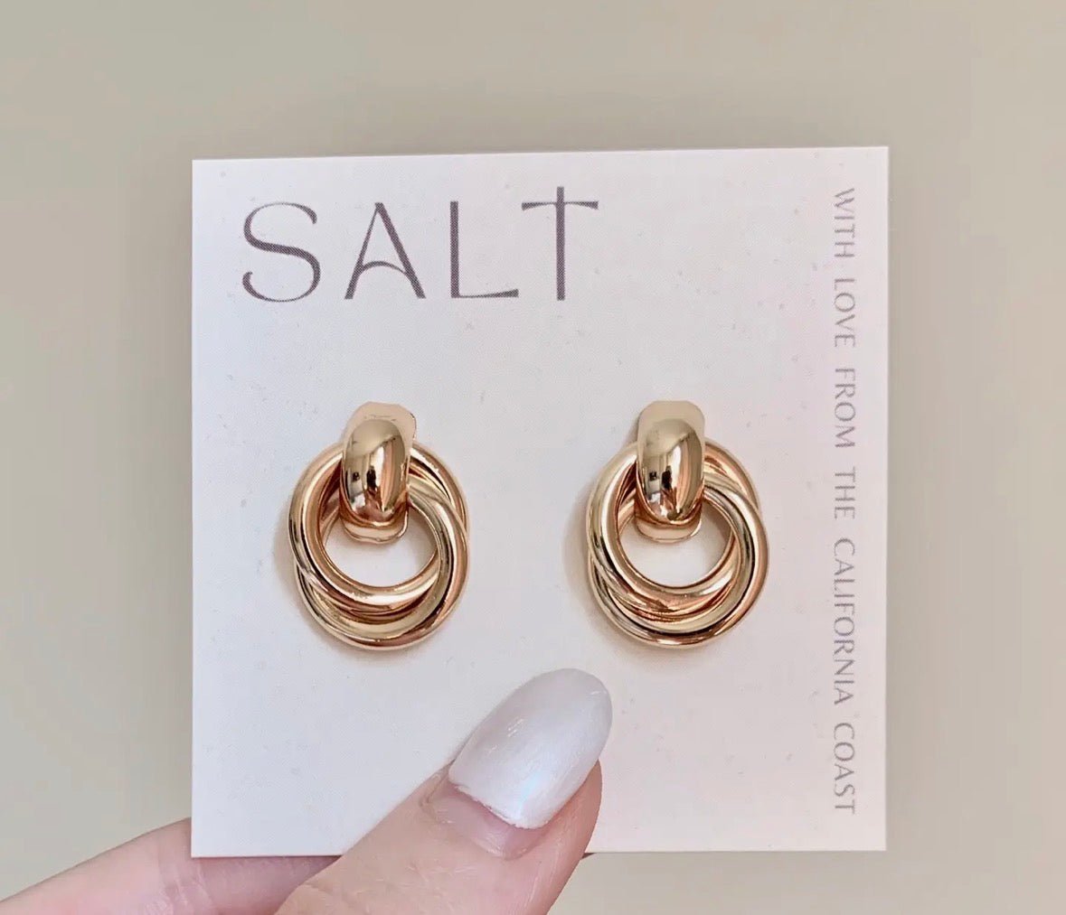 The Perfect Knot Studs - Flea Boutiques