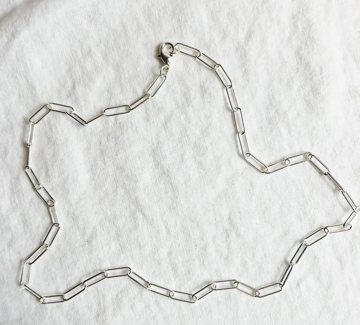 The Silver Paperclip Chain - Flea Boutiques