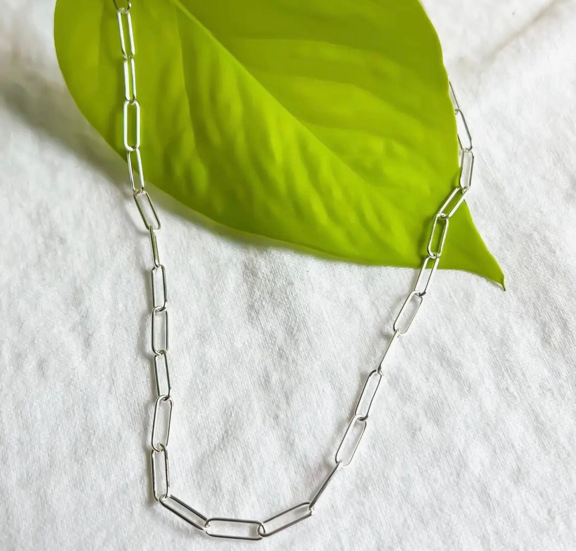 The Silver Paperclip Chain - Flea Boutiques