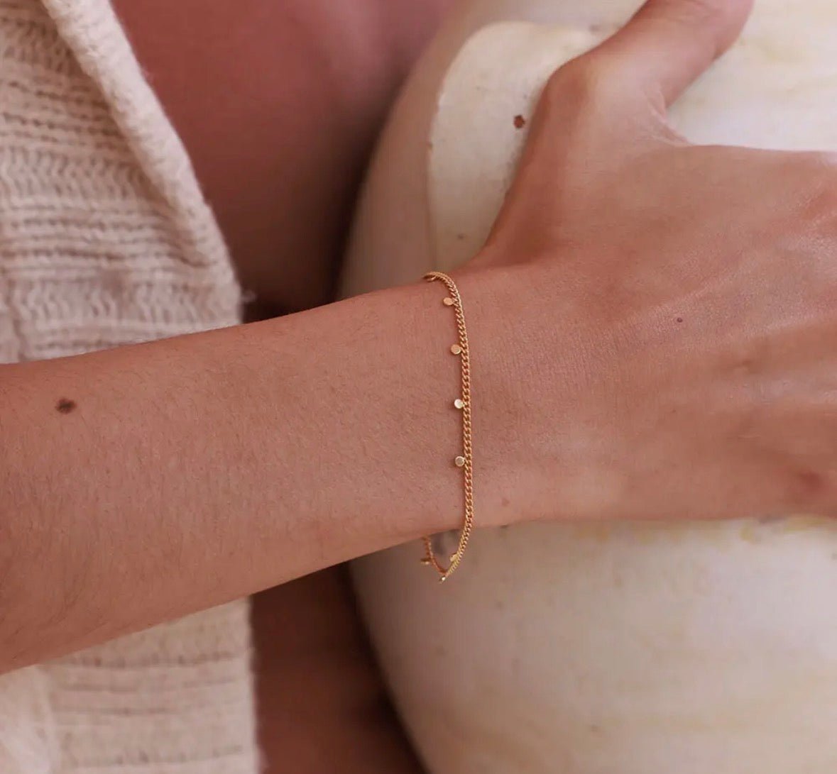 Tiny Dot Bracelet - Flea Boutiques