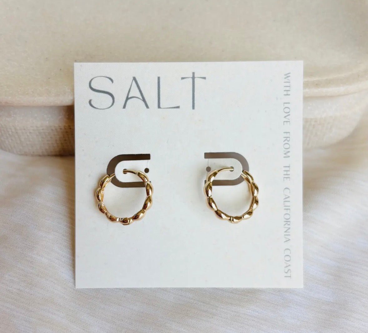 Wavy Hoop Earrings - Flea Boutiques